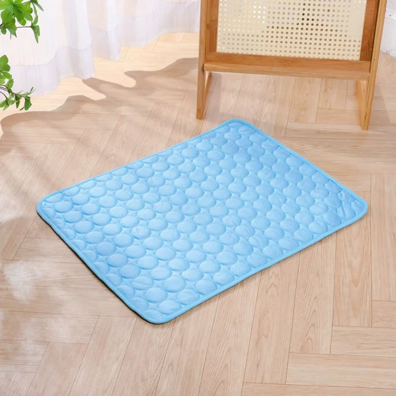 Summer Ice Silk Pet Cooling Mat Breathable And Cool For Dogs Cats Non Slip Heat Relief Bed Portable Washable Summer Pet Supplies